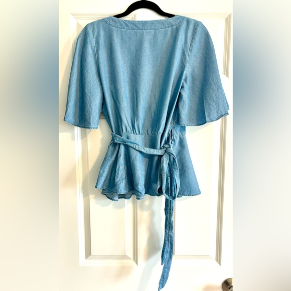 EUC- Loft chambray wrap shirt size: S - Picture 3 of 3